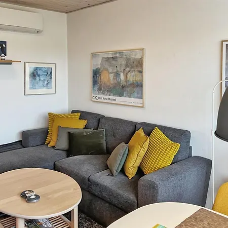 Steffi - 300m From The Sea By Interhome *